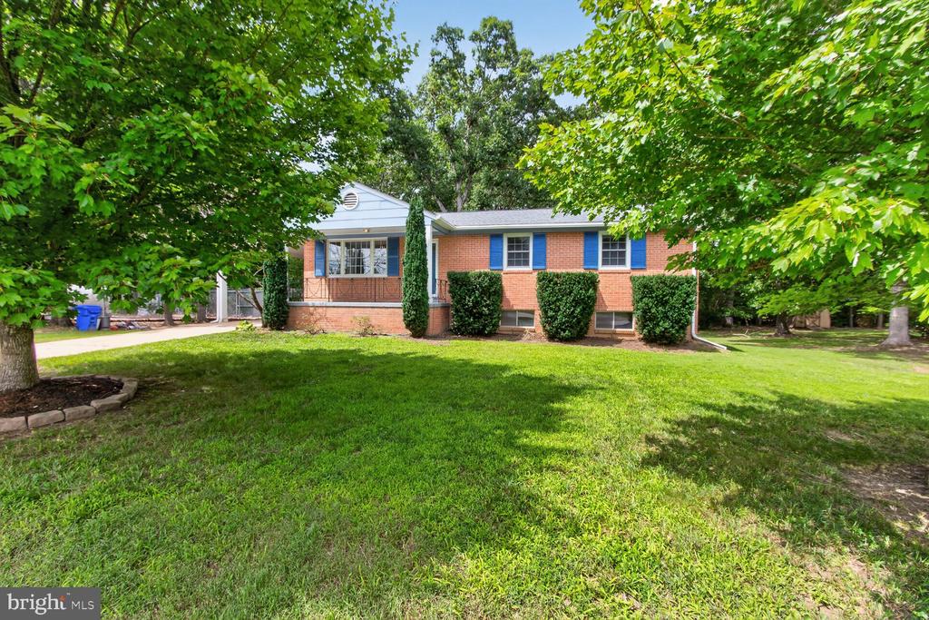 3637 WOODLEY ROAD