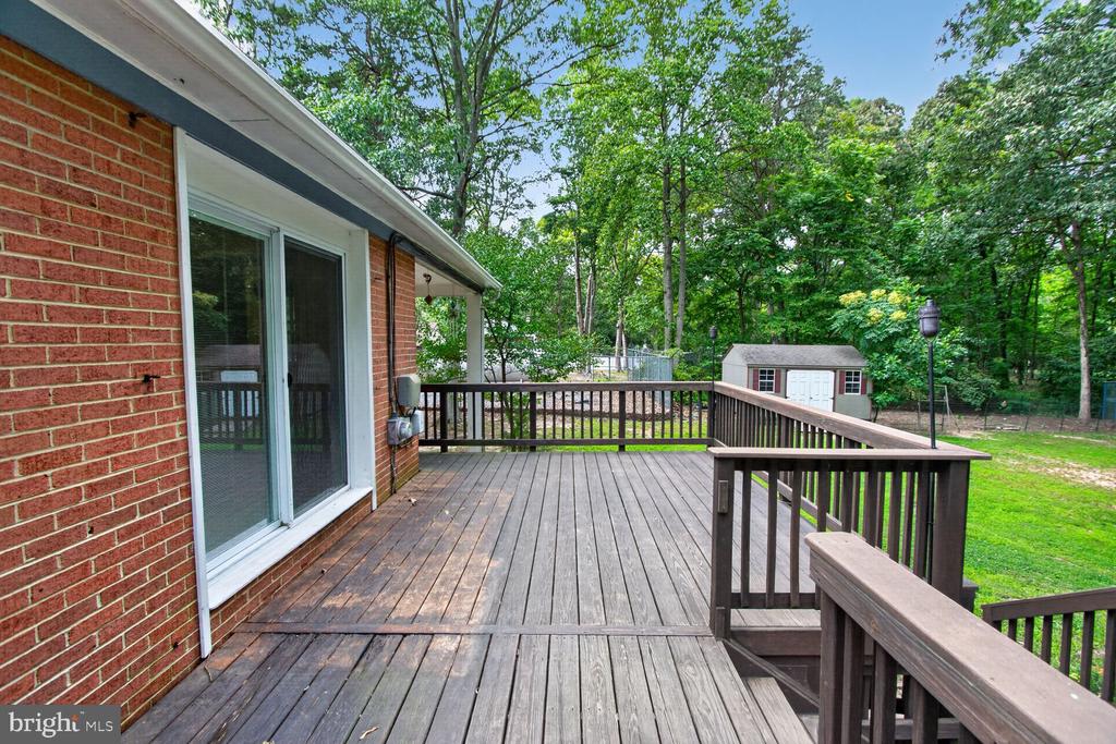 3637 WOODLEY ROAD