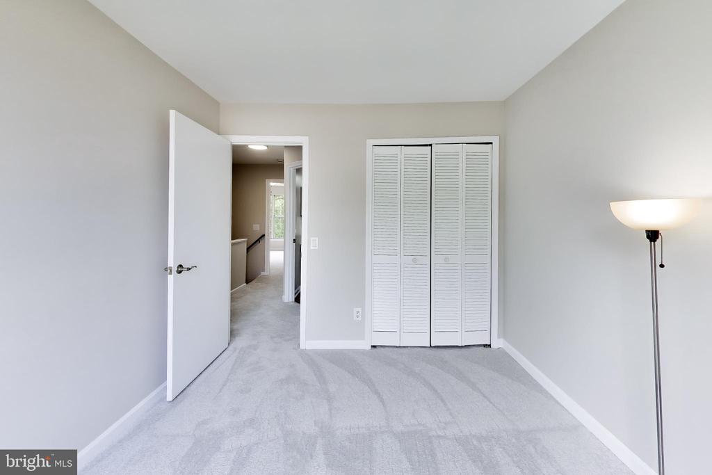 11300 GOLDEN EAGLE PLACE