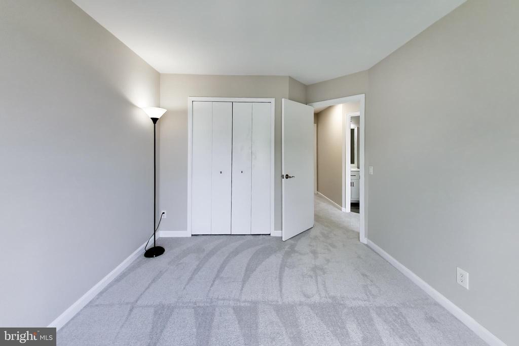 11300 GOLDEN EAGLE PLACE
