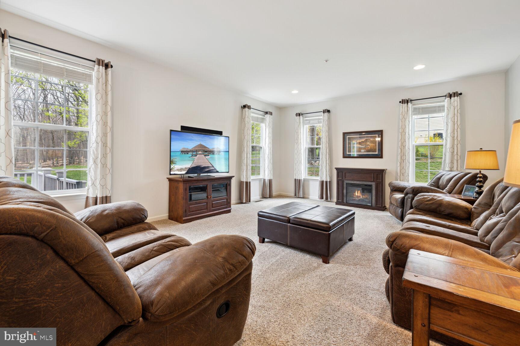 5119 MAITLAND TERRACE