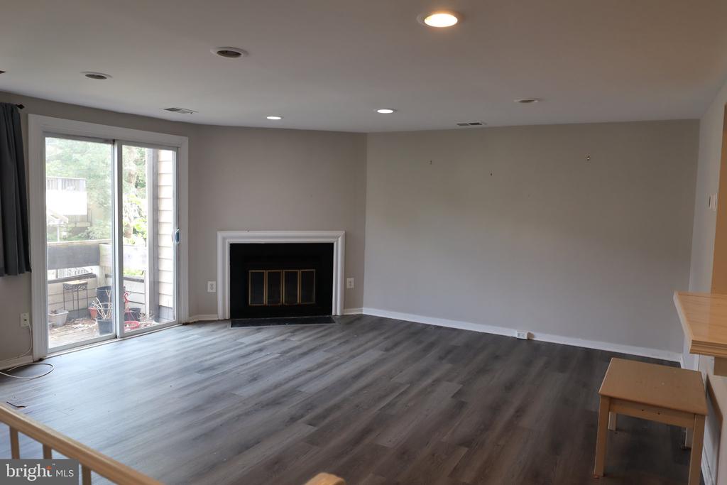 9709 HELLINGLY PLACE 56