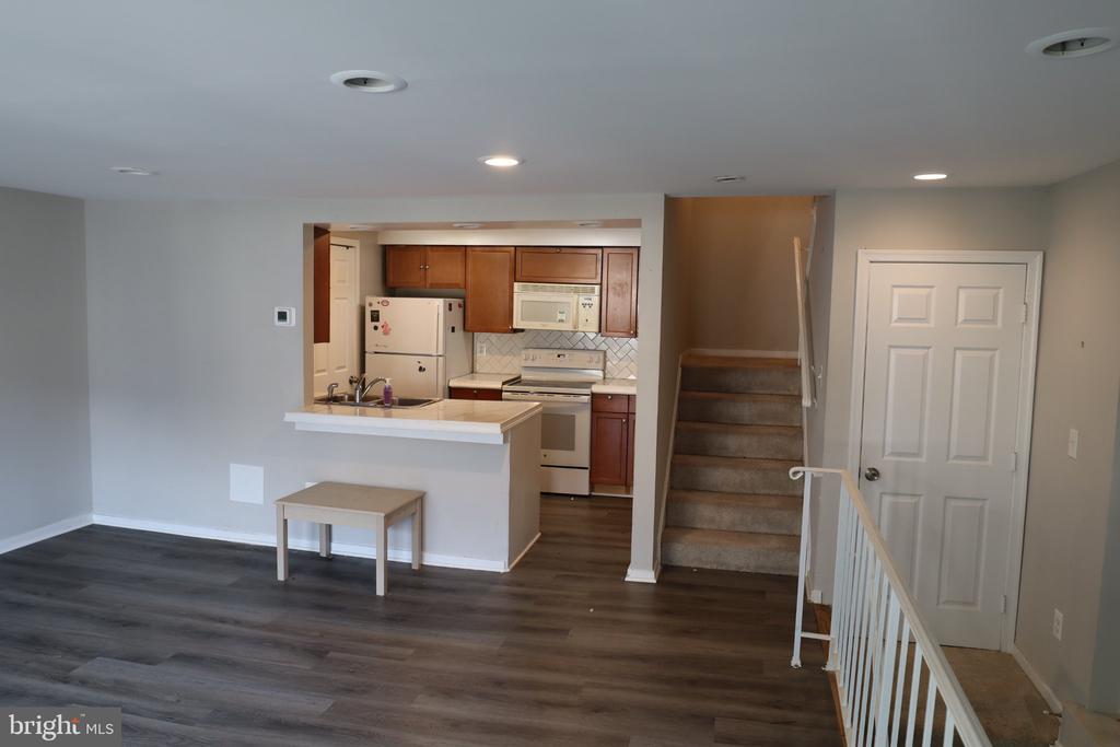 9709 HELLINGLY PLACE 56