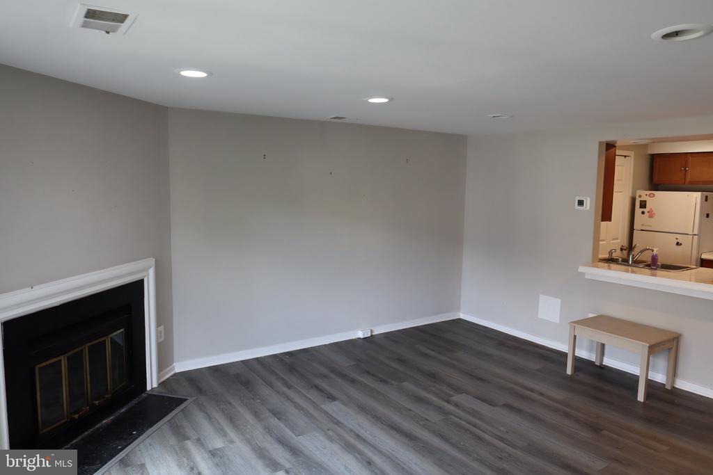 9709 HELLINGLY PLACE 56