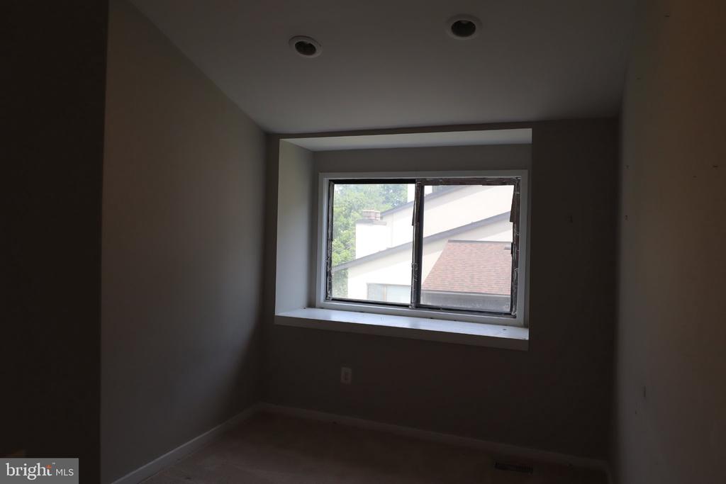 9709 HELLINGLY PLACE 56