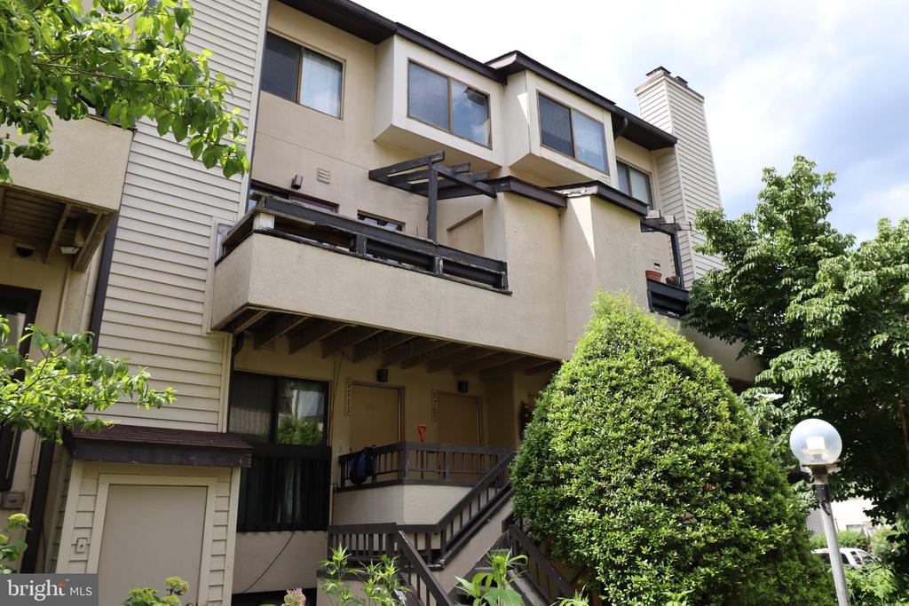 9709 HELLINGLY PLACE 56
