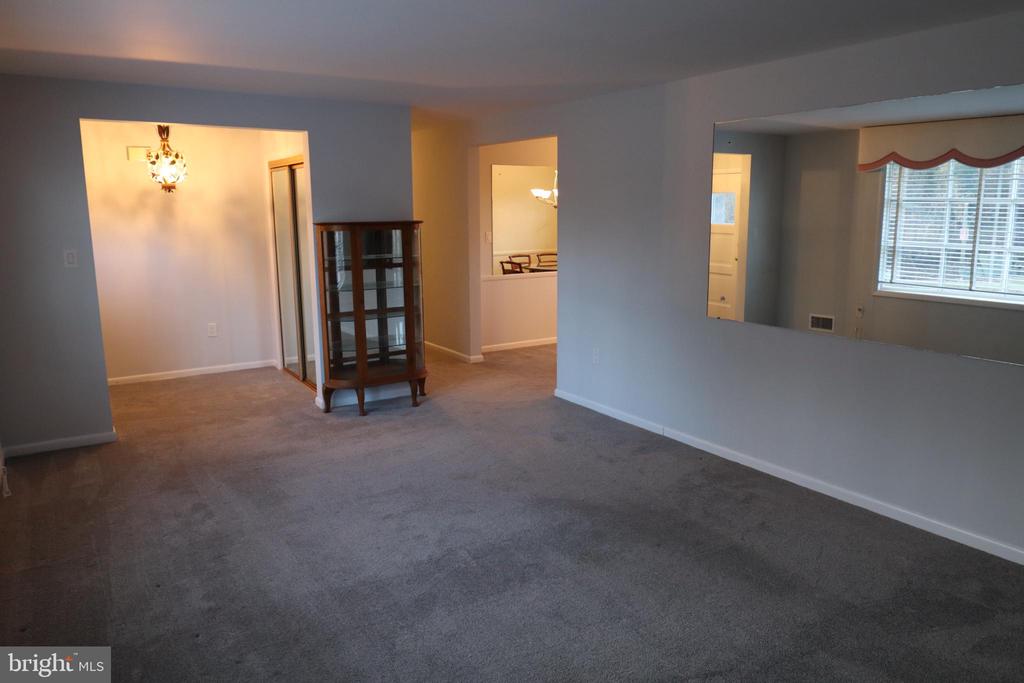 6211 TRUEMAN DRIVE