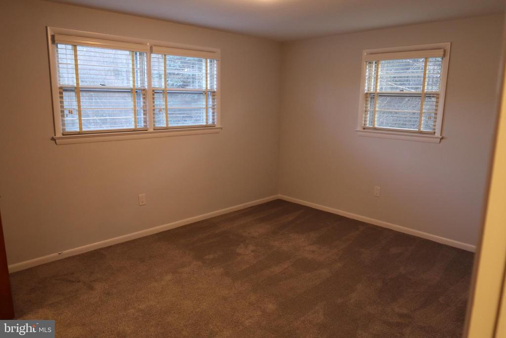 6211 TRUEMAN DRIVE
