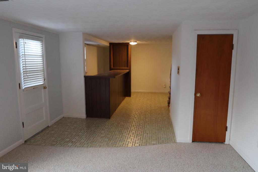 6211 TRUEMAN DRIVE