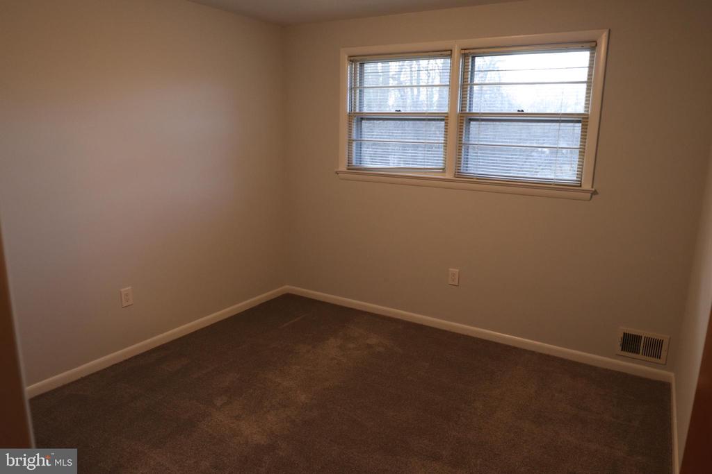 6211 TRUEMAN DRIVE