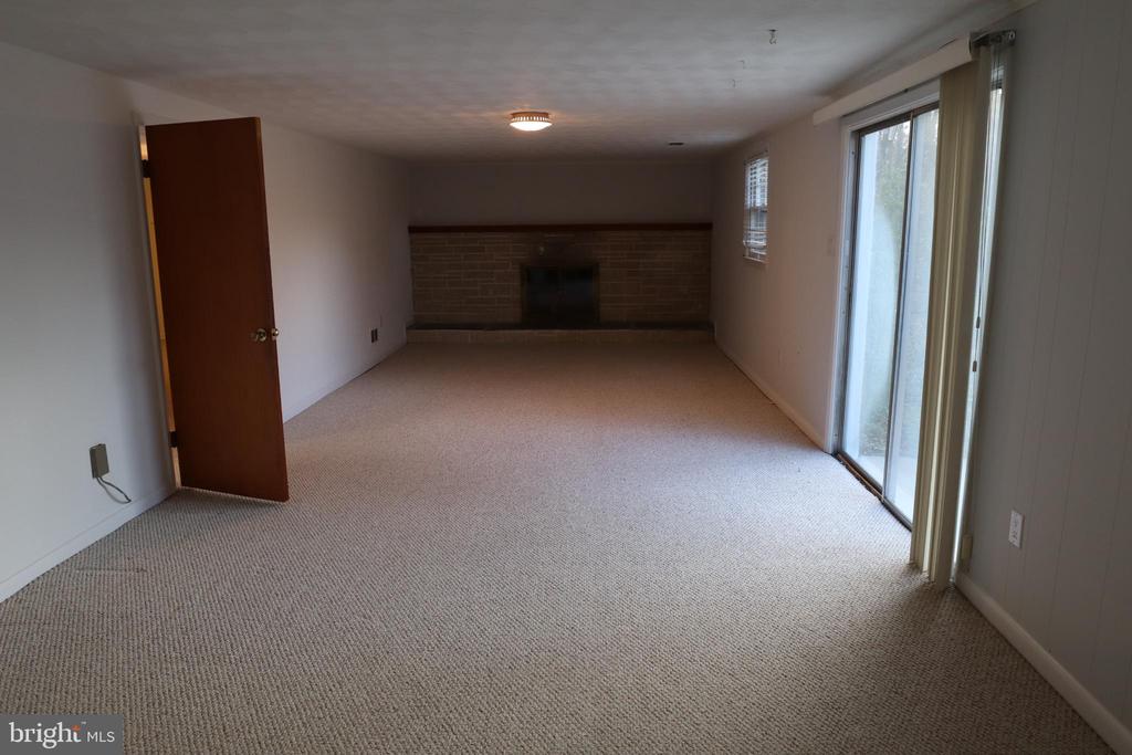 6211 TRUEMAN DRIVE