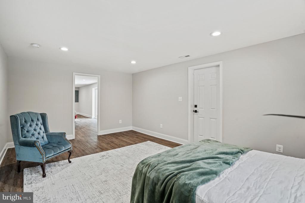 10908 DOWER HOUSE COURT