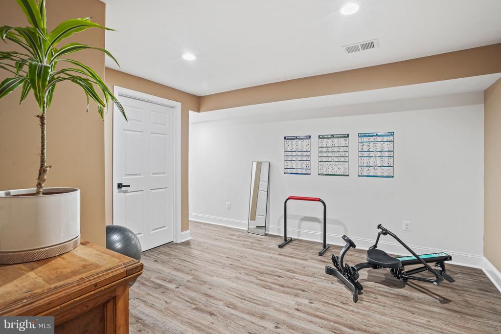 10908 DOWER HOUSE COURT