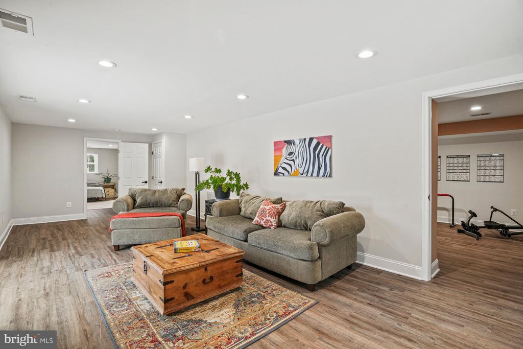 10908 DOWER HOUSE COURT