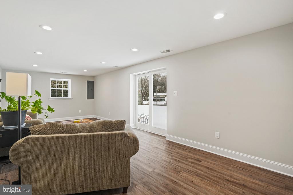 10908 DOWER HOUSE COURT
