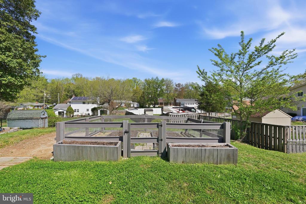 10908 DOWER HOUSE COURT