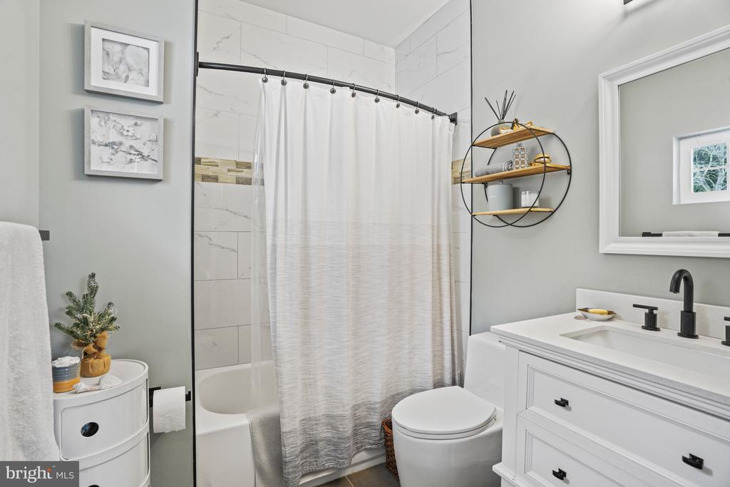 10908 DOWER HOUSE COURT