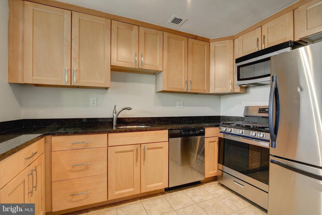 4201 CHERRY HILL ROAD 306