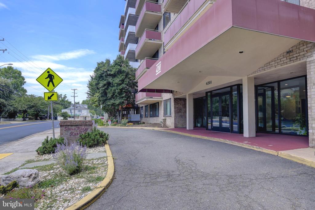 4201 CHERRY HILL ROAD 306