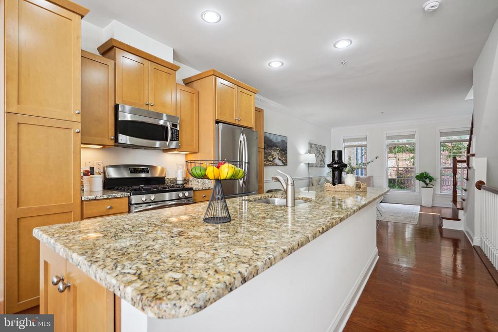 411 N GEORGE MASON DRIVE