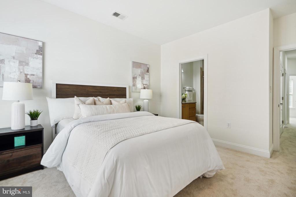 411 N GEORGE MASON DRIVE