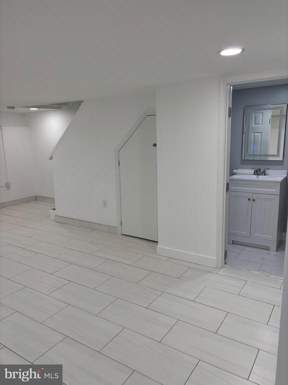 3235 9TH STREET S