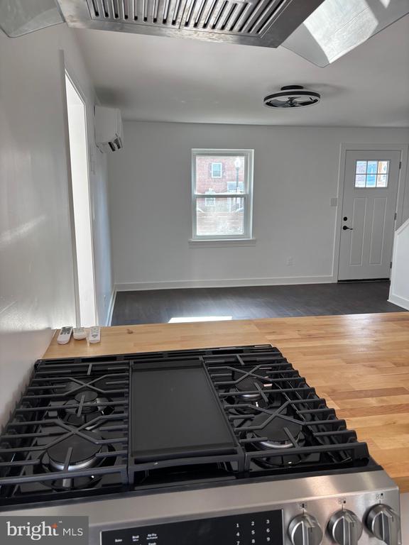 3235 9TH STREET S