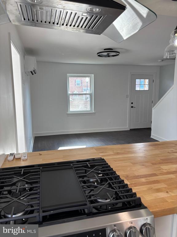 3235 9TH STREET S