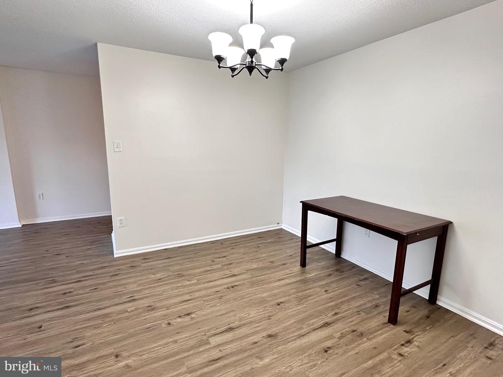 1300 ARMY NAVY DRIVE 427