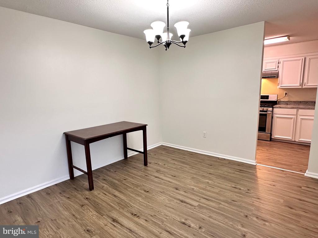 1300 ARMY NAVY DRIVE 427