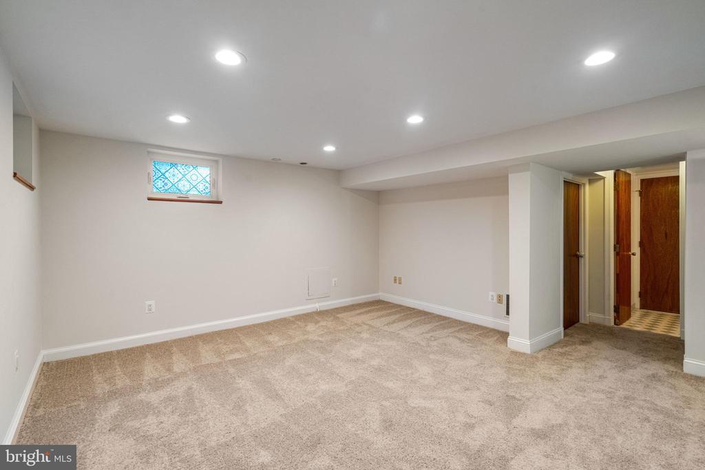 1705 N QUESADA STREET