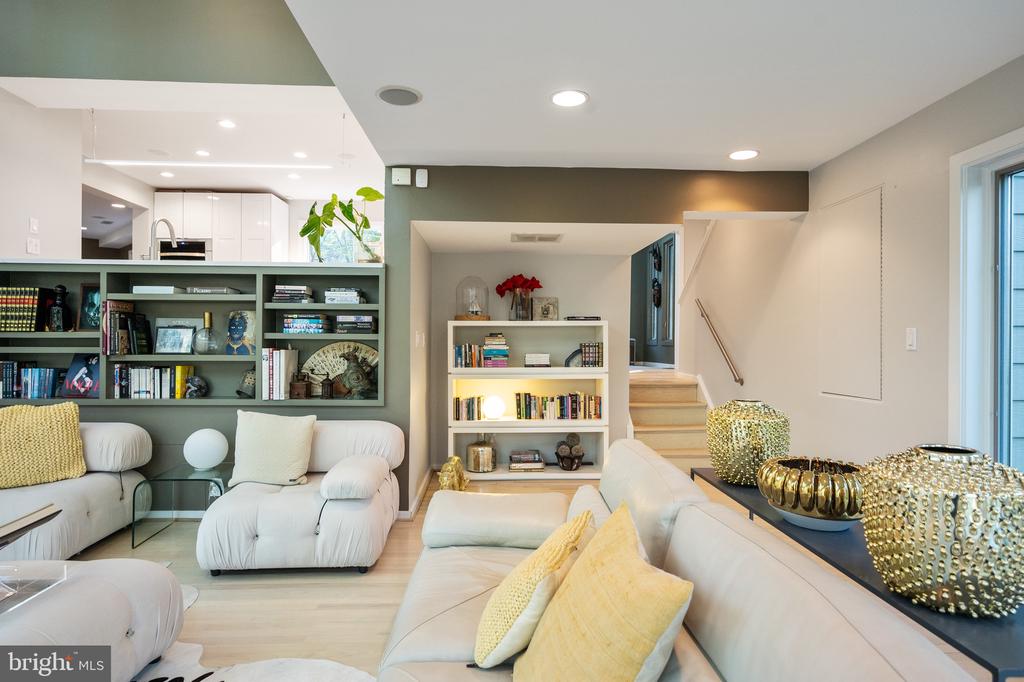 2607 24TH STREET N