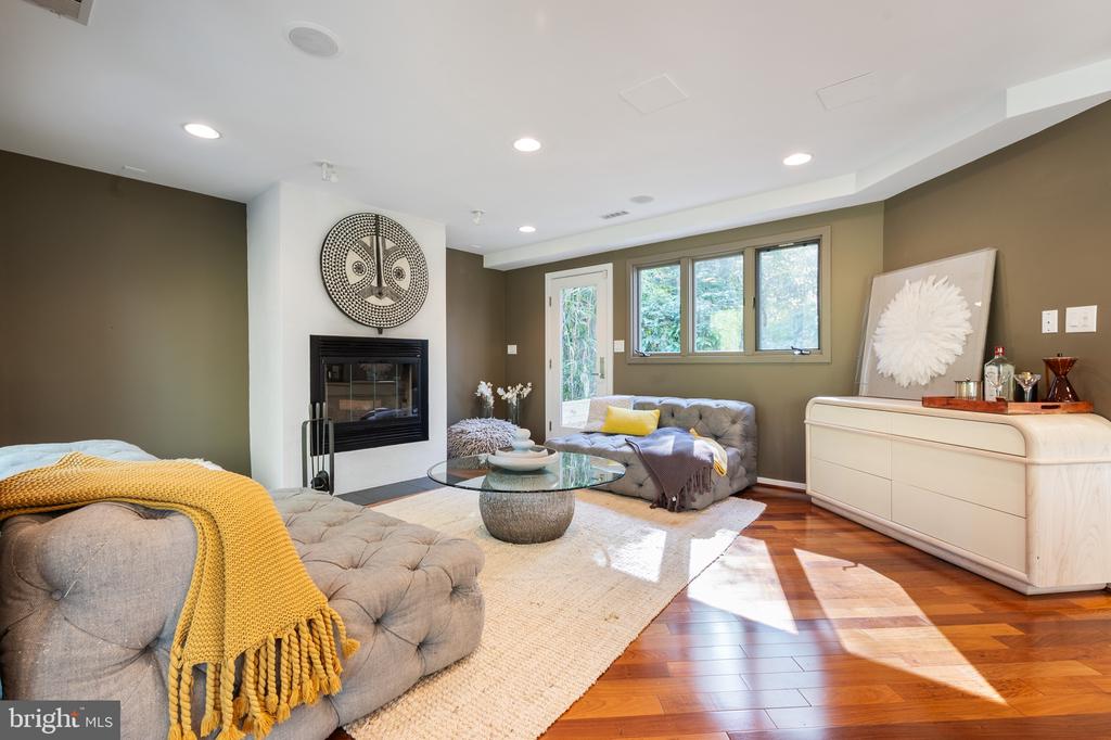 2607 24TH STREET N