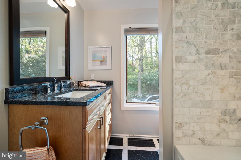 2607 24TH STREET N