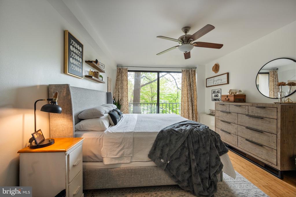 4141 N HENDERSON ROAD 127