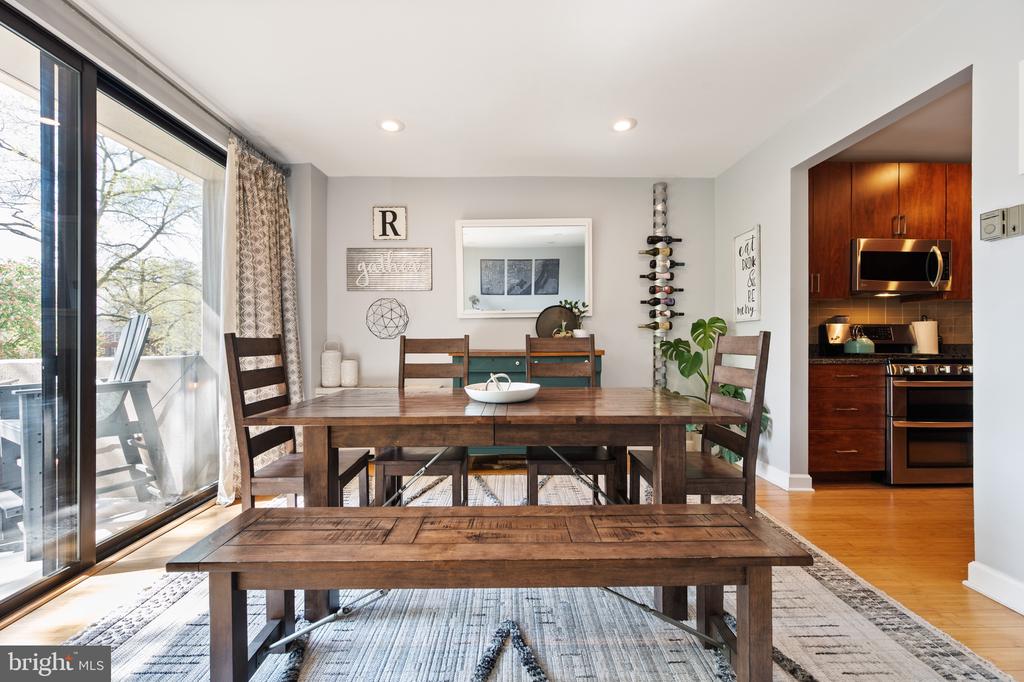 4141 N HENDERSON ROAD 127