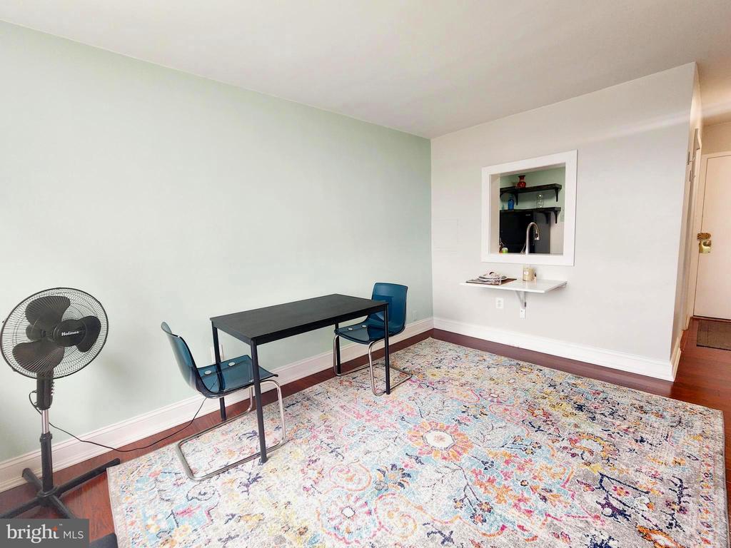 1121 ARLINGTON BOULEVARD 928