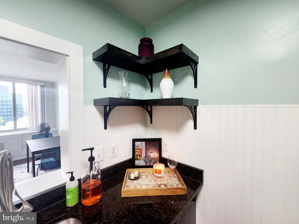 1121 ARLINGTON BOULEVARD 928