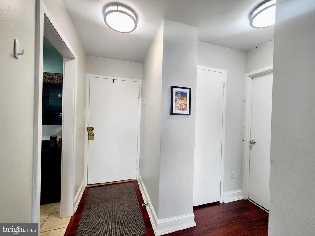 1121 ARLINGTON BOULEVARD 928