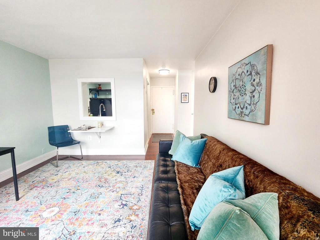 1121 ARLINGTON BOULEVARD 928