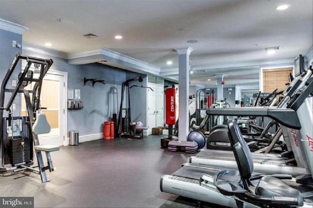 2301 25TH STREET S 306