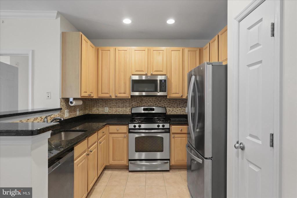 2301 25TH STREET S 306