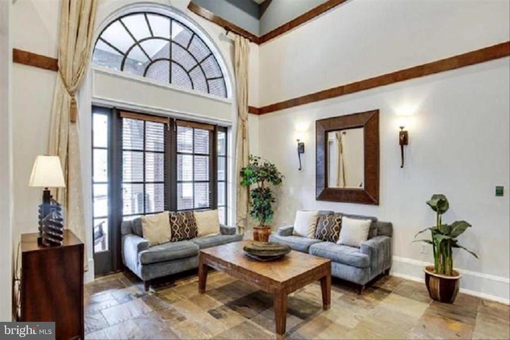 2301 25TH STREET S 306