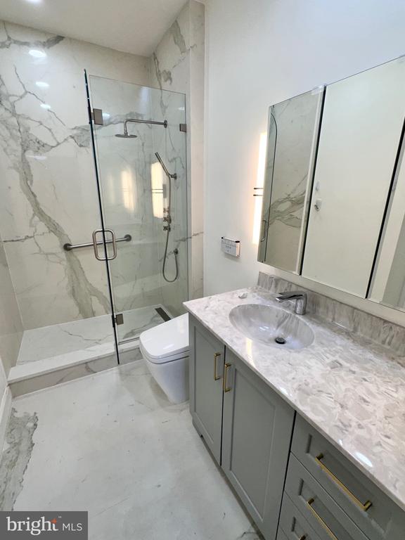 1220 N FILLMORE STREET PH08