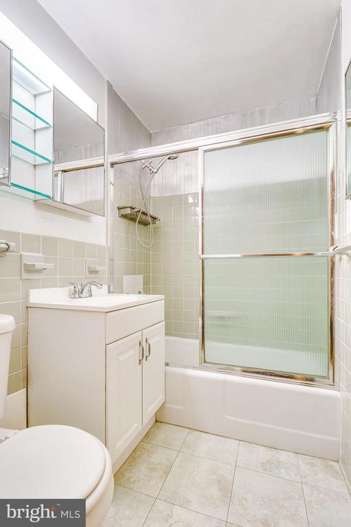 1111 ARLINGTON BOULEVARD 812