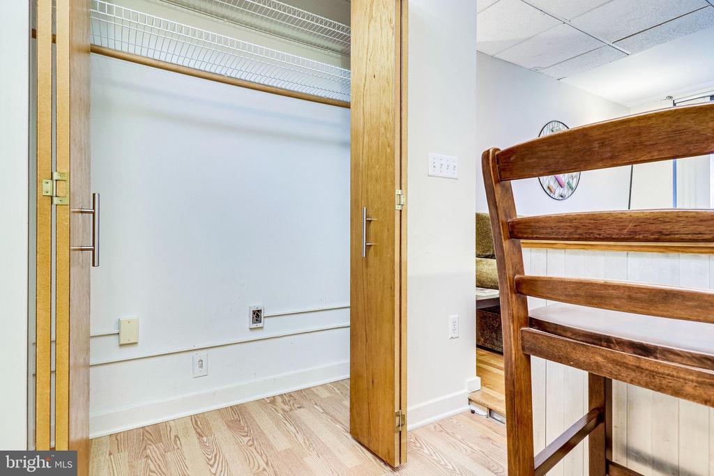 1111 ARLINGTON BOULEVARD 812