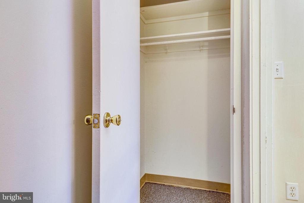1111 ARLINGTON BOULEVARD 812