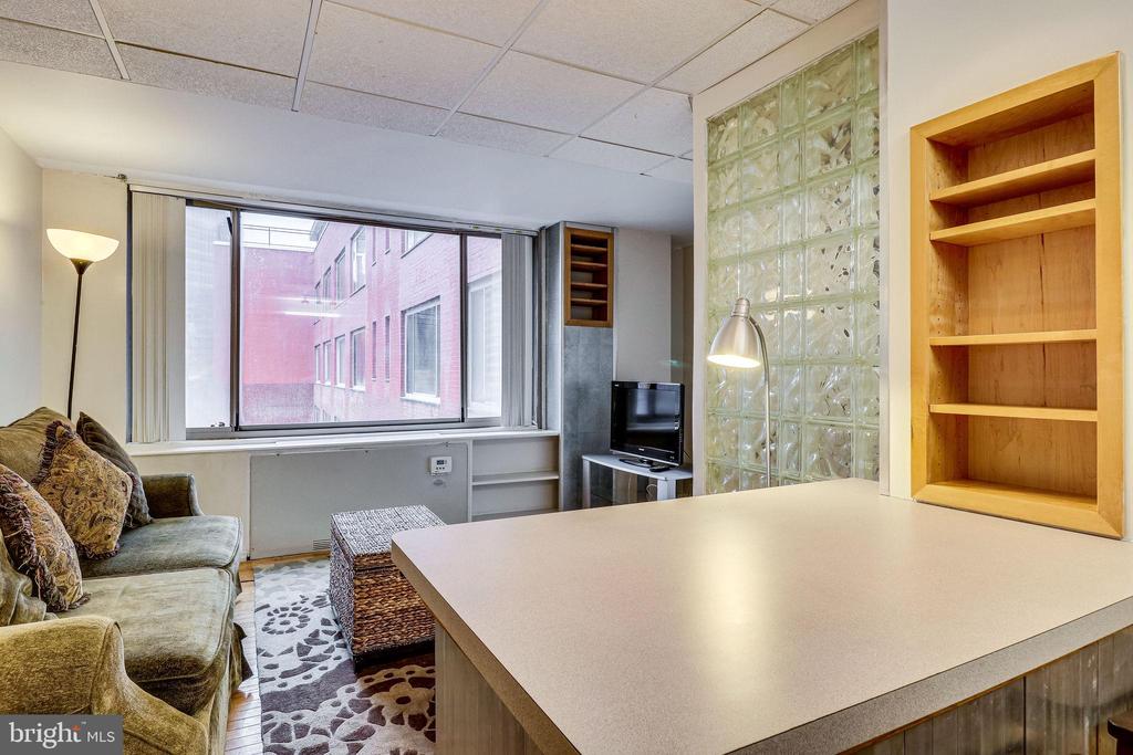 1111 ARLINGTON BOULEVARD 812
