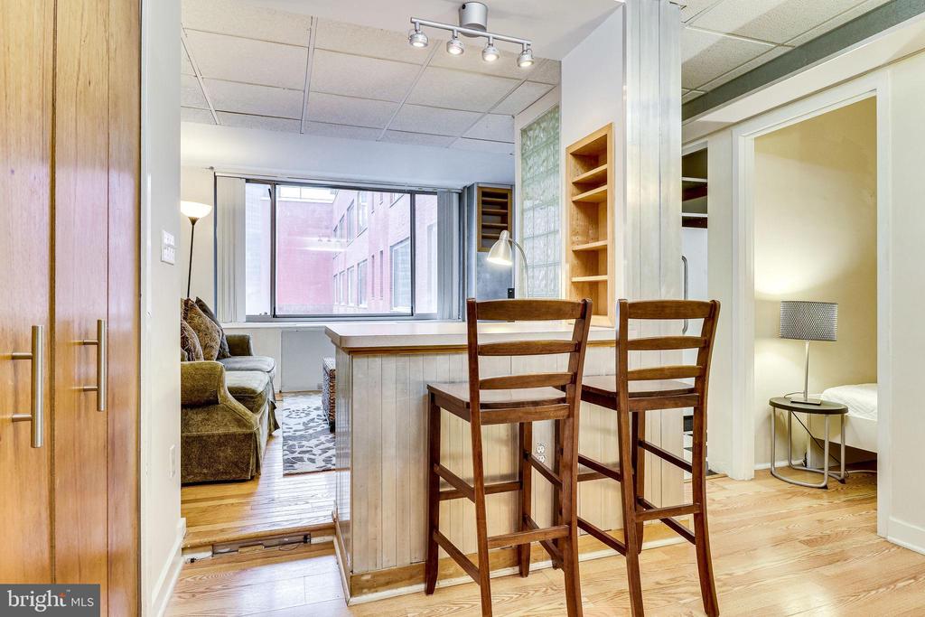 1111 ARLINGTON BOULEVARD 812