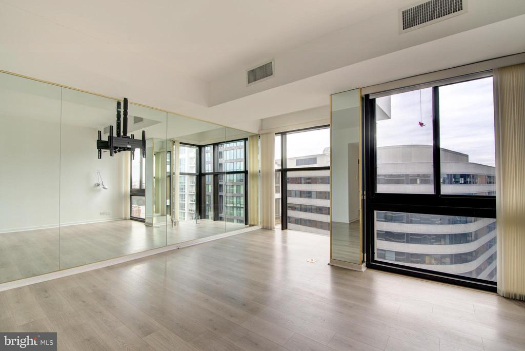 1530 KEY BOULEVARD 1321